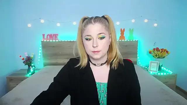 Girls: discover live performances with matured cam models, from teasing to fixations, in a variety of stunning live sex cams.