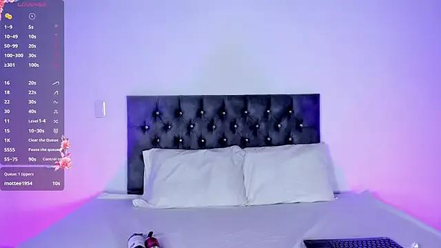Jimena_White_ from StripChat is Freechat