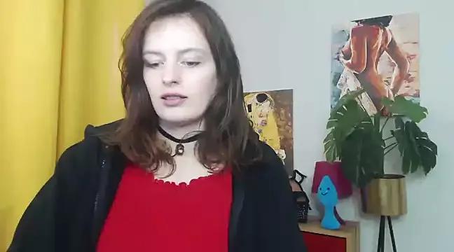 juicyNadine from StripChat is Freechat