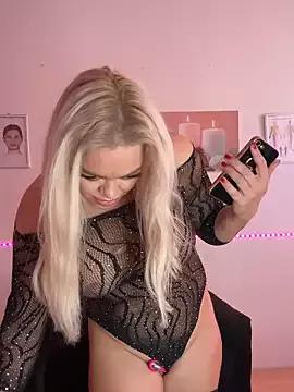 Jujudollx from StripChat