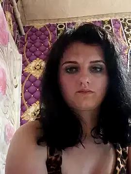 Girls: discover live performances with matured cam models, from teasing to fixations, in a variety of stunning live sex cams.