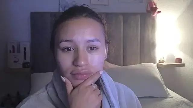 juliana-mancini from StripChat is Freechat