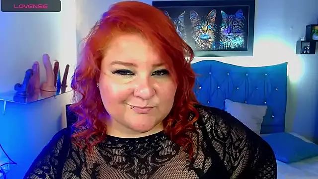 julieta_733 from StripChat is Freechat