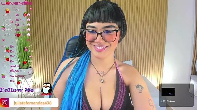 Girls: discover live performances with matured cam models, from teasing to fixations, in a variety of stunning live sex cams.