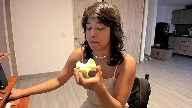juliethkain from StripChat is Freechat