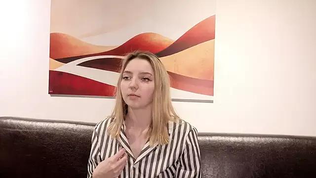 Girls: discover live performances with matured cam models, from teasing to fixations, in a variety of stunning live sex cams.