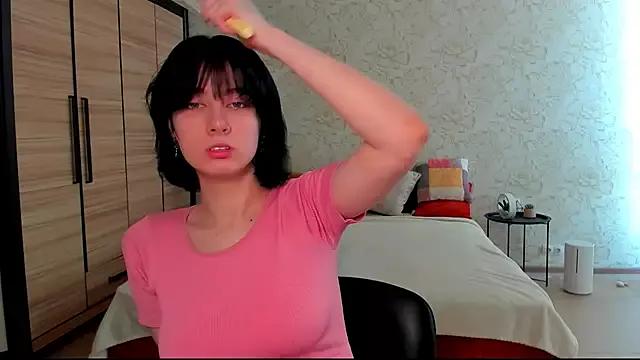 JulisSweet from StripChat is Freechat