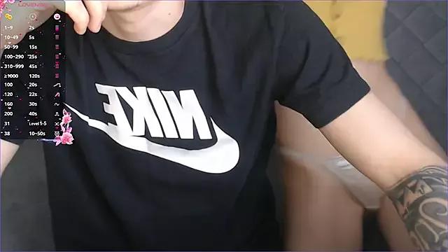 JustinHoodz from StripChat is Freechat