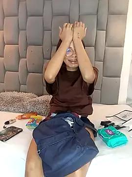 kaly_laurent from StripChat is Freechat