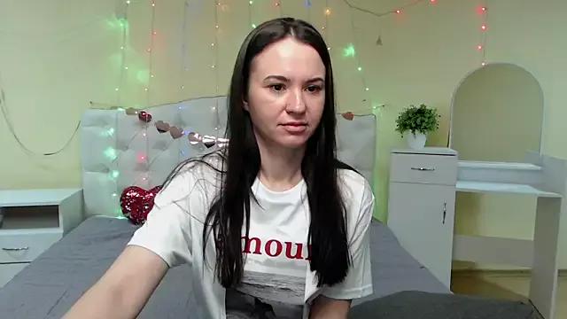 KaraCriegs on StripChat 