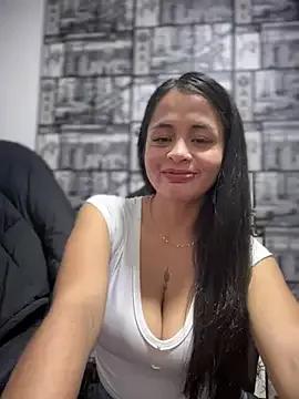Girls: discover live performances with matured cam models, from teasing to fixations, in a variety of stunning live sex cams.