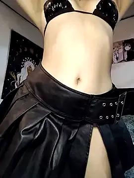 Girls: discover live performances with matured cam models, from teasing to fixations, in a variety of stunning live sex cams.