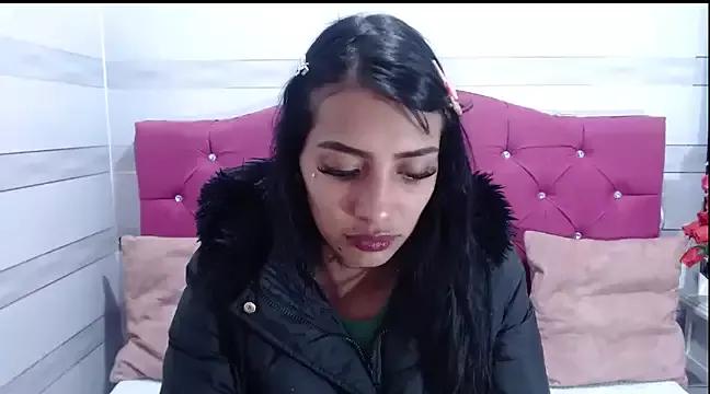 Girls: discover live performances with matured cam models, from teasing to fixations, in a variety of stunning live sex cams.