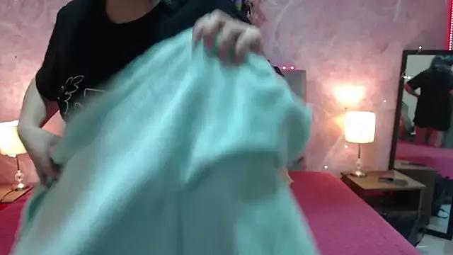 KAROLYNE_DS from StripChat is Freechat