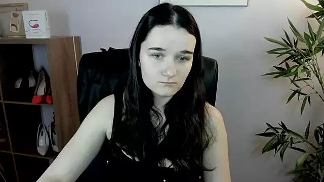 Girls: discover live performances with matured cam models, from teasing to fixations, in a variety of stunning live sex cams.
