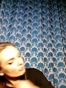 Girls: discover live performances with matured cam models, from teasing to fixations, in a variety of stunning live sex cams.