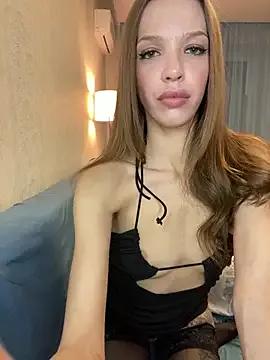 Girls: discover live performances with matured cam models, from teasing to fixations, in a variety of stunning live sex cams.