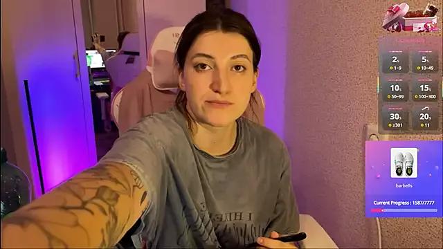 Girls: discover live performances with matured cam models, from teasing to fixations, in a variety of stunning live sex cams.