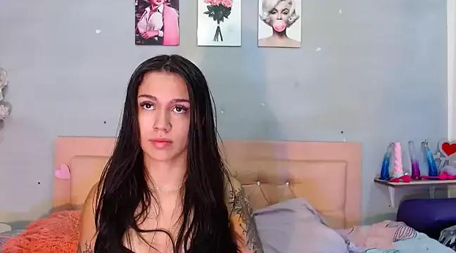 Katriona_Gray from StripChat is Freechat