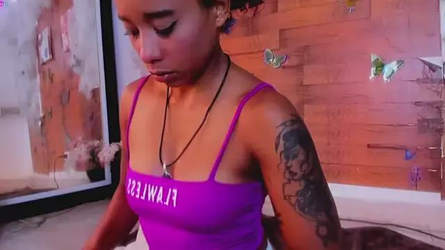 Girls: discover live performances with matured cam models, from teasing to fixations, in a variety of stunning live sex cams.