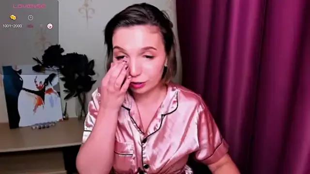 KindHazelHere_ from StripChat is Freechat