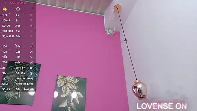 Girls: discover live performances with matured cam models, from teasing to fixations, in a variety of stunning live sex cams.