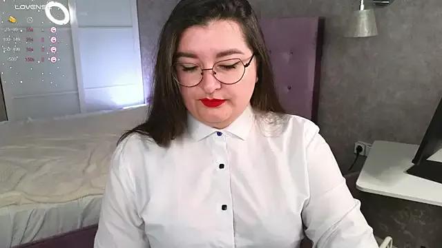 Girls: discover live performances with matured cam models, from teasing to fixations, in a variety of stunning live sex cams.
