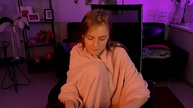 Girls: discover live performances with matured cam models, from teasing to fixations, in a variety of stunning live sex cams.