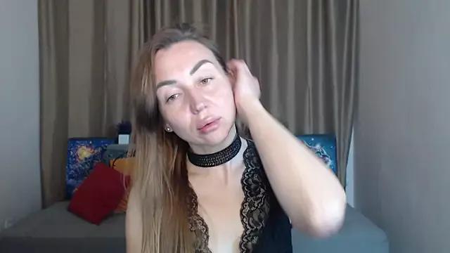 Girls: discover live performances with matured cam models, from teasing to fixations, in a variety of stunning live sex cams.