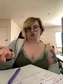 kitten0760 from StripChat