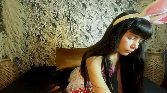 Girls: discover live performances with matured cam models, from teasing to fixations, in a variety of stunning live sex cams.