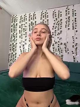 Kitty_Katrine from StripChat