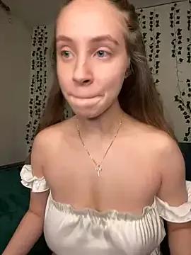 Kitty_Katrine from StripChat