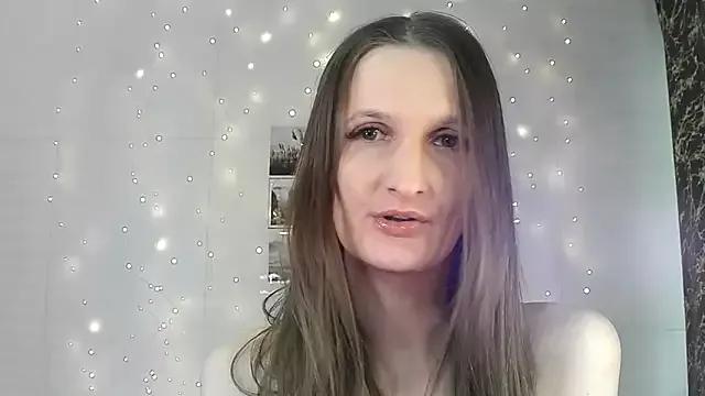 Girls: discover live performances with matured cam models, from teasing to fixations, in a variety of stunning live sex cams.