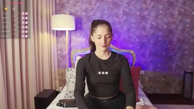 Girls: discover live performances with matured cam models, from teasing to fixations, in a variety of stunning live sex cams.