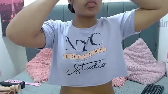 Girls: discover live performances with matured cam models, from teasing to fixations, in a variety of stunning live sex cams.