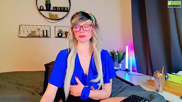 Girls: discover live performances with matured cam models, from teasing to fixations, in a variety of stunning live sex cams.