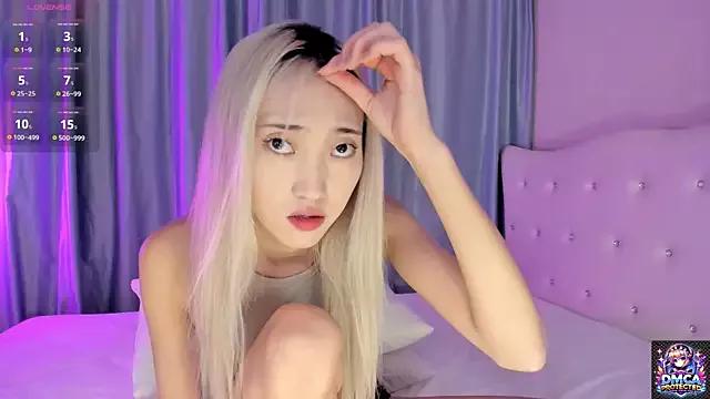 Girls: discover live performances with matured cam models, from teasing to fixations, in a variety of stunning live sex cams.