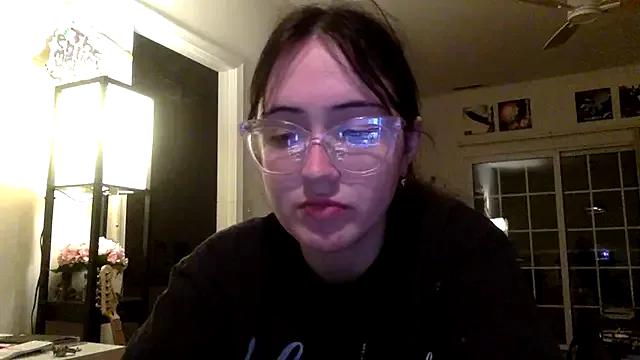 kittygrl302 from StripChat