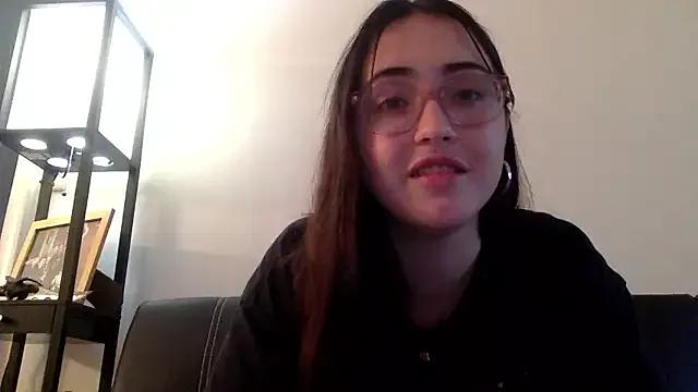 kittygrl302 from StripChat