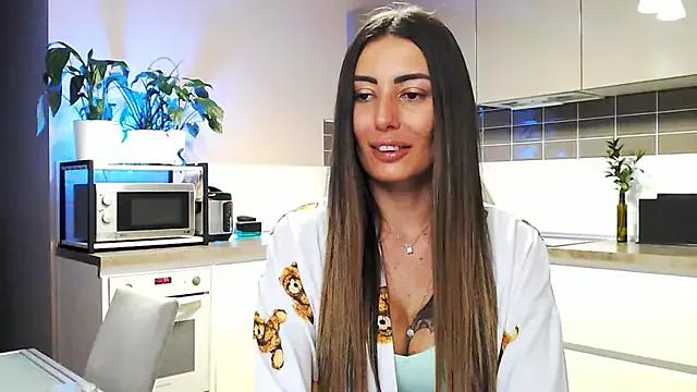 Girls: discover live performances with matured cam models, from teasing to fixations, in a variety of stunning live sex cams.