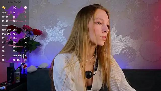 Girls: discover live performances with matured cam models, from teasing to fixations, in a variety of stunning live sex cams.