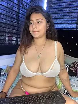 Kittyy_Hott_ from StripChat