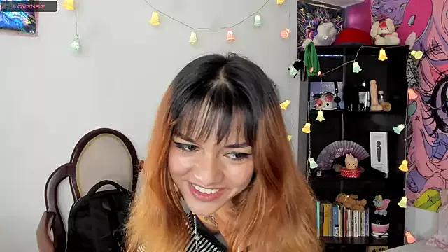 Girls: discover live performances with matured cam models, from teasing to fixations, in a variety of stunning live sex cams.