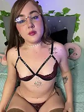 Girls: discover live performances with matured cam models, from teasing to fixations, in a variety of stunning live sex cams.