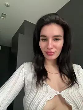 Girls: discover live performances with matured cam models, from teasing to fixations, in a variety of stunning live sex cams.
