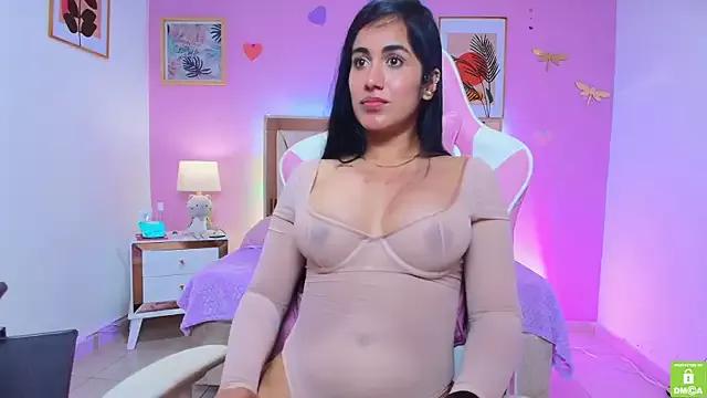 krystal_stonee from StripChat is Freechat