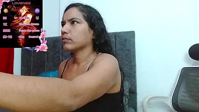 Girls: discover live performances with matured cam models, from teasing to fixations, in a variety of stunning live sex cams.