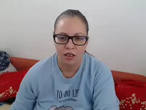 Girls: discover live performances with matured cam models, from teasing to fixations, in a variety of stunning live sex cams.