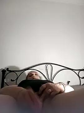 Girls: discover live performances with matured cam models, from teasing to fixations, in a variety of stunning live sex cams.